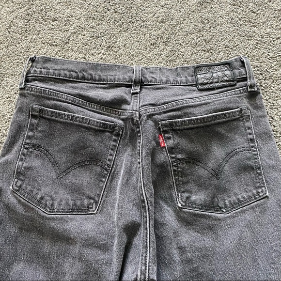 Washed Black Levi High Rise Jean with Button fly - Picture 4 of 6
